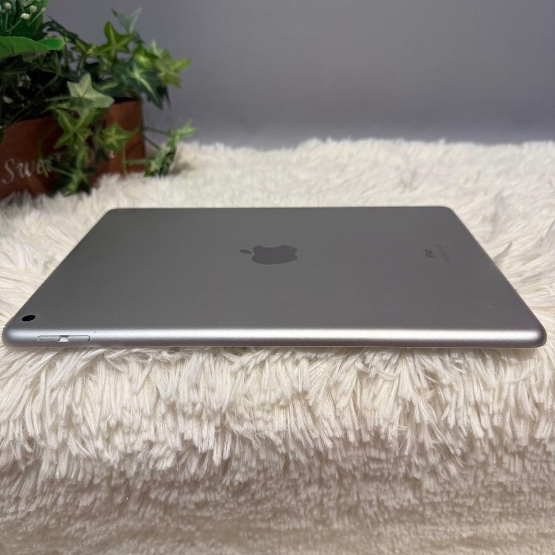 シルバー【美品】iPad 第7世代 32GB A2197