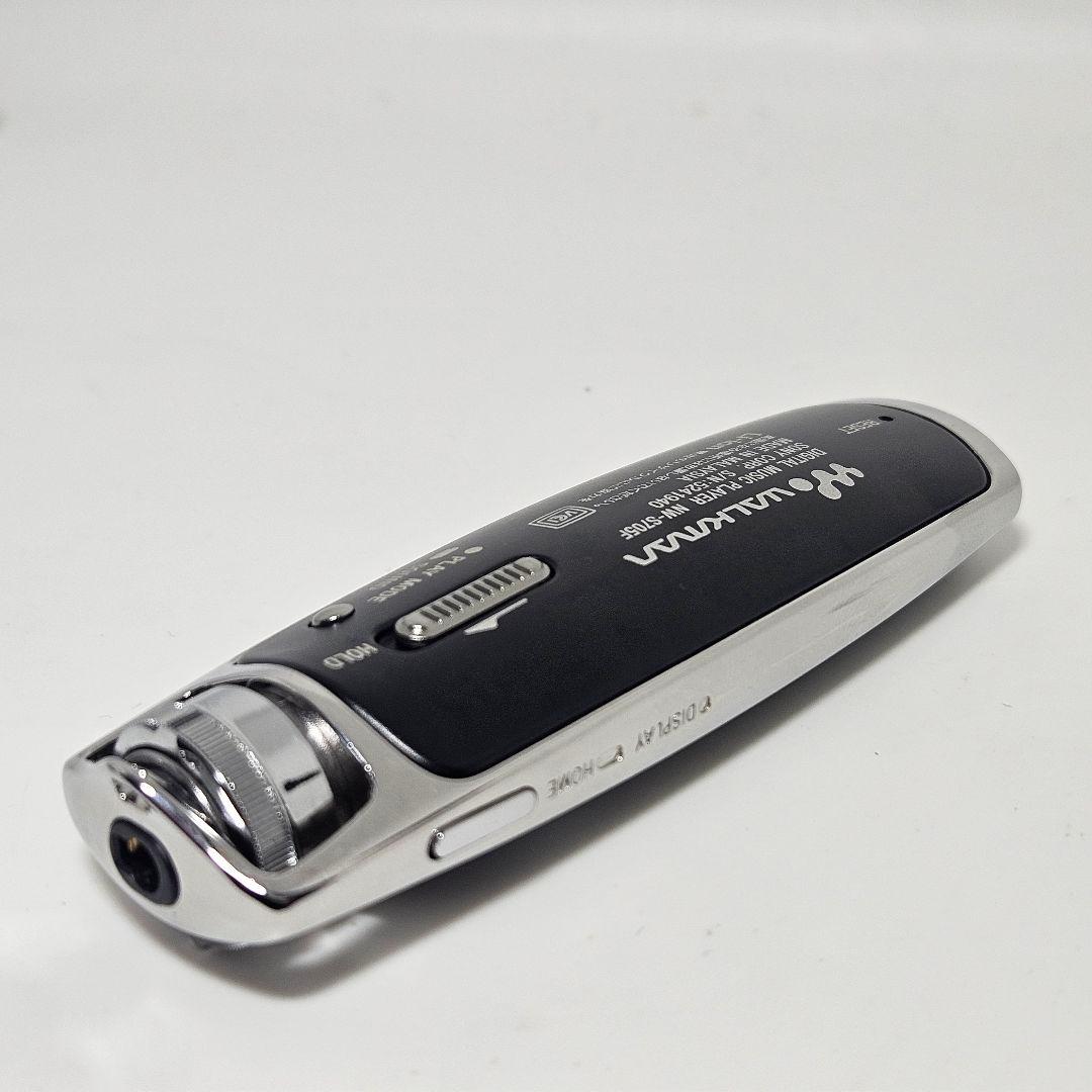 美品 動作品 WALKMAN NW-S705F 2GB ブラック 本体 ケース付