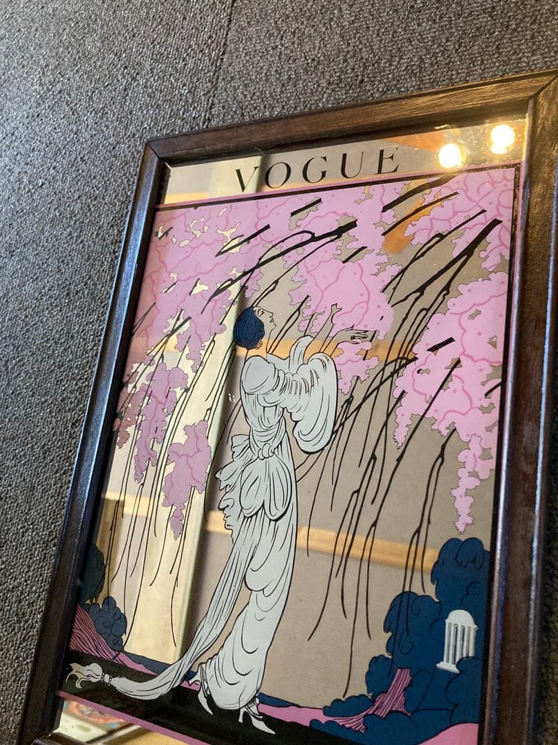 ヴォーグ 木製 ヴィンテージ パブミラー イギリス レトロ 雑貨 看板 壁掛け