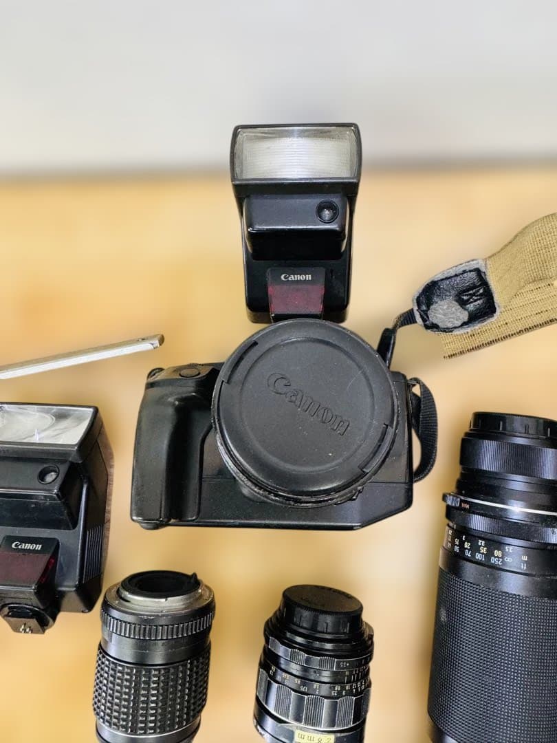 Canon キャノン EOS 650 一眼レフカメラ レトロ 時代物 セット