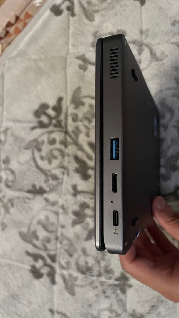 中古CHUWI MiniBookm3/16GB/128GB+512GB 2in1