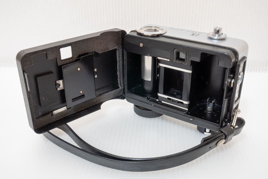 ⑫【美品・整備済品】RICOH AUTO HALF E 「ブラック」オートハーフ