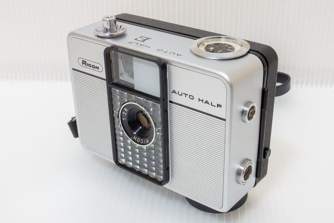 ⑫【美品・整備済品】RICOH AUTO HALF E 「ブラック」オートハーフ