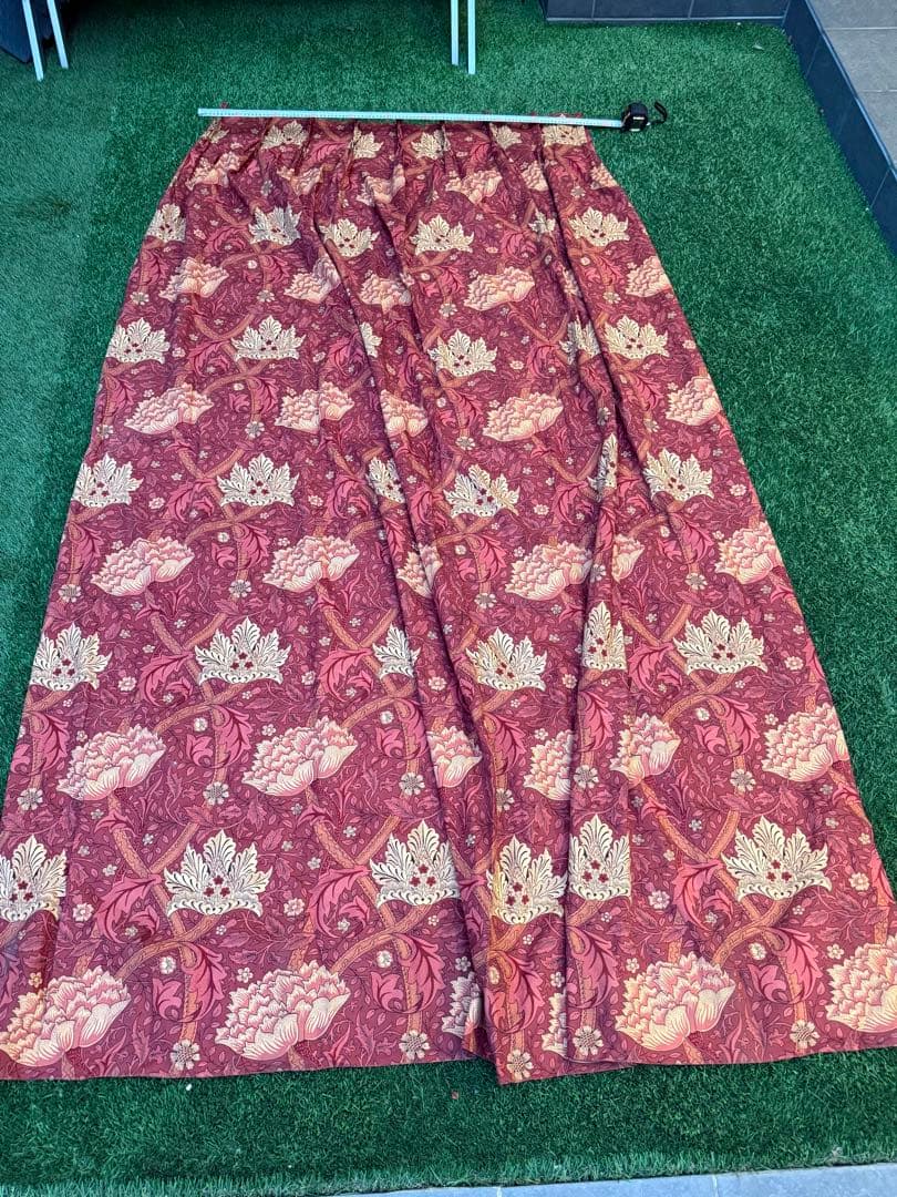 Morris & Co. 花柄ドレープカーテン