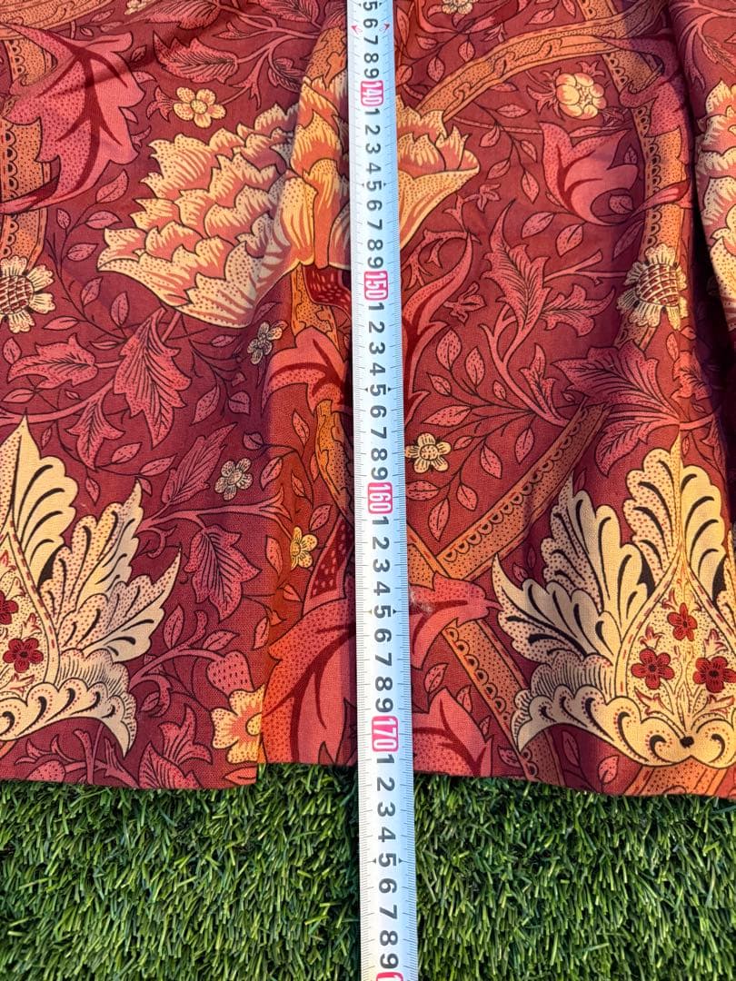 Morris & Co. 花柄ドレープカーテン