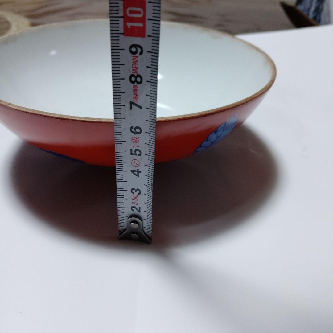 青い葉の模様の白い鉢直径16.5cm アンティ―ク