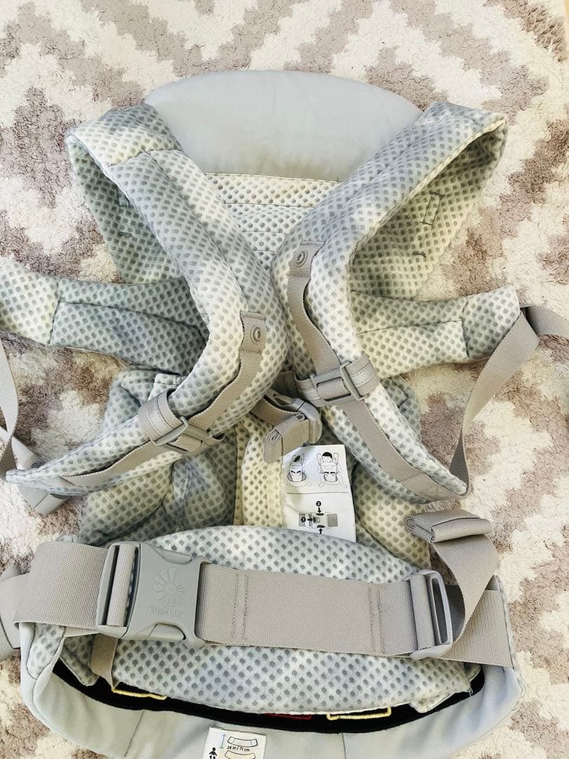 OMNI Breeze (オムニブリーズ) 抱っこひも ポーチ付き