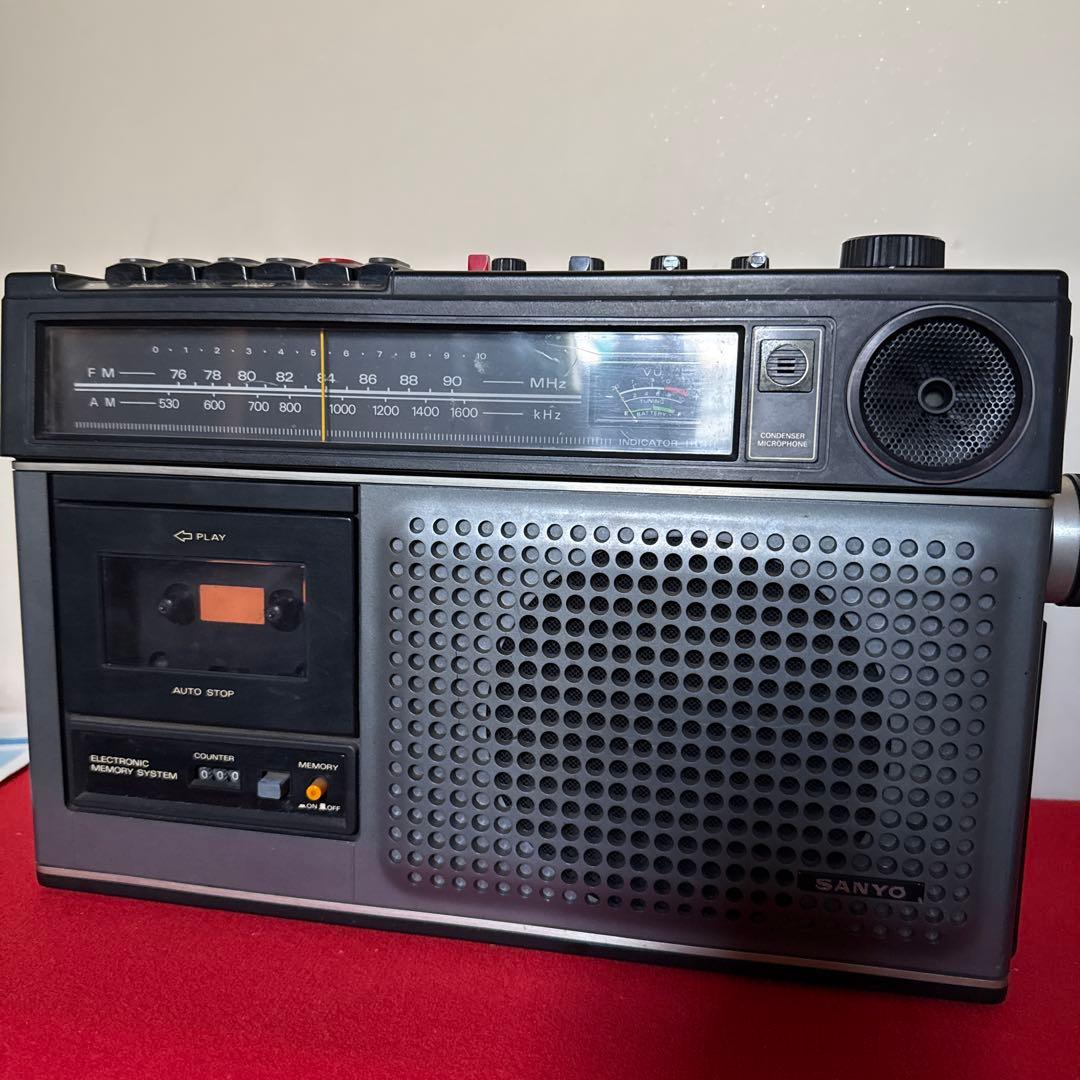 SANYO MR8160 カセットレコーダーラジカセ　サンヨー　MR 8160