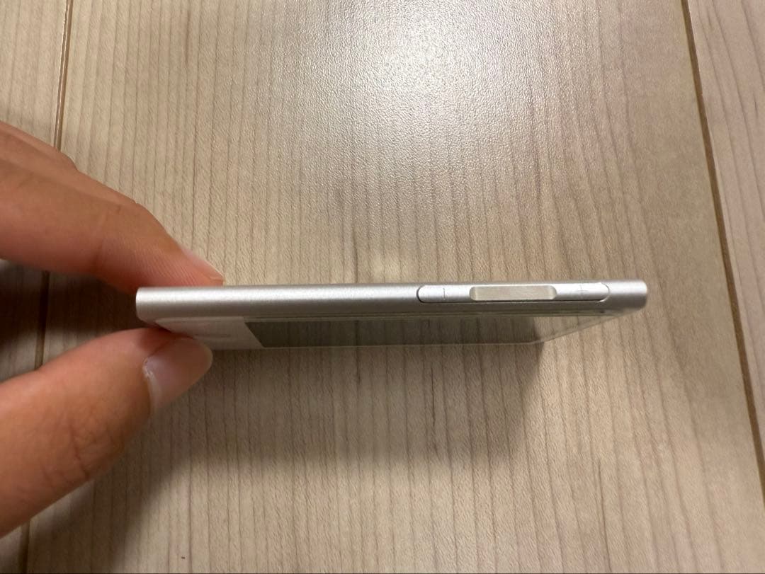 Apple iPod nano 第7世代 シルバー 16GB 本体
