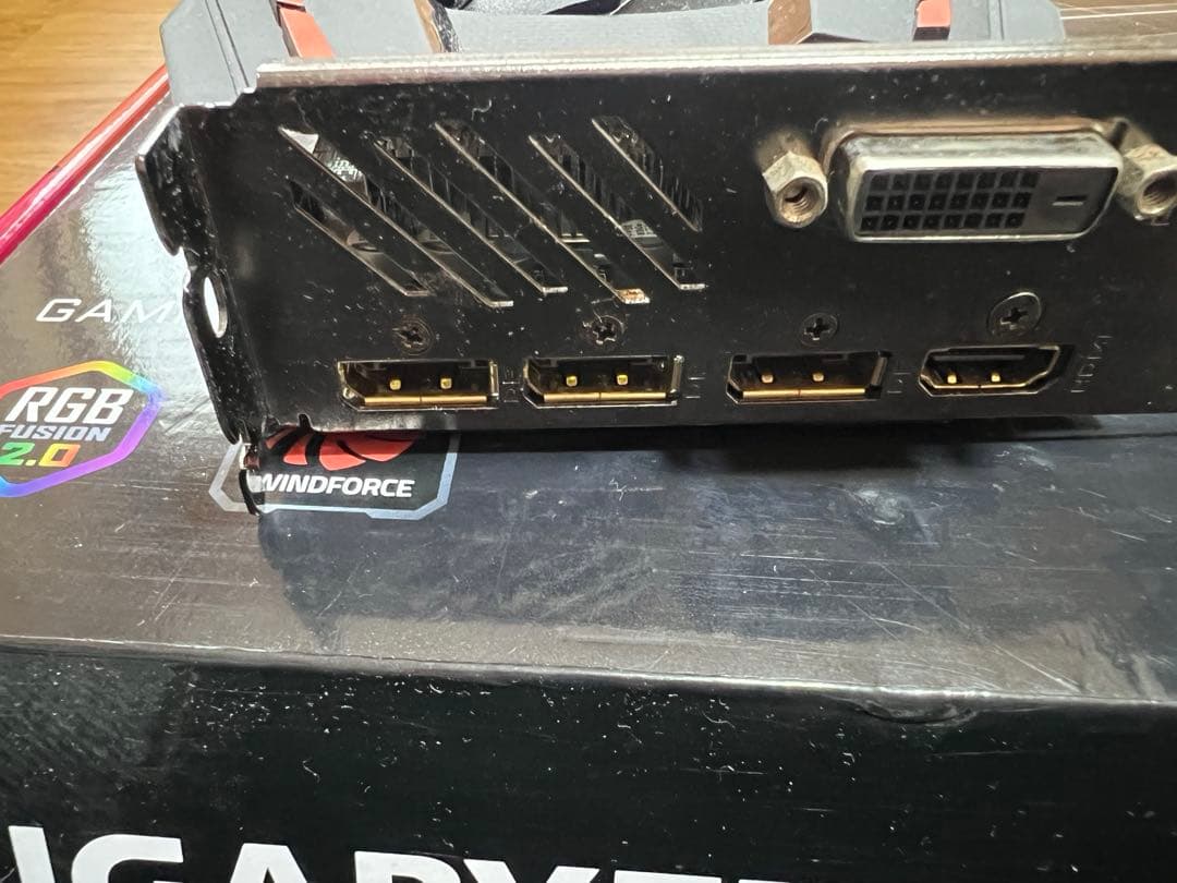 グラフィックボード・グラボ・ビデオカード GIGABYTE RADEON RX 590