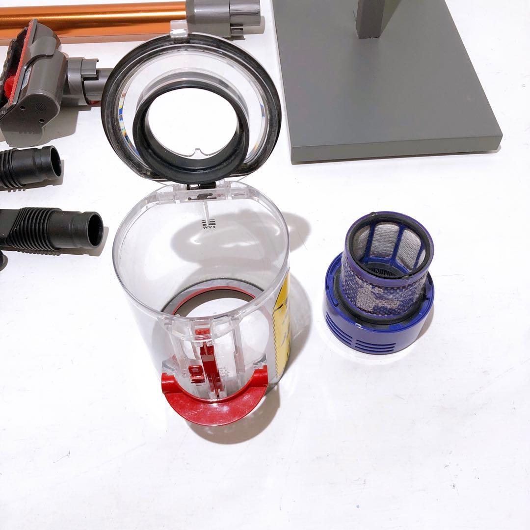 ☆Dyson SV12 スティッククリーナー 掃除機 スタンド おまけ付