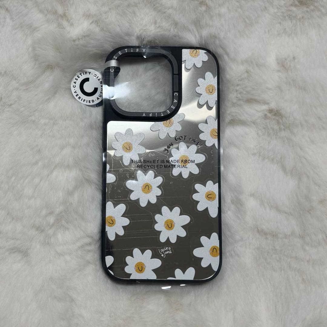 iPhoneアクセサリー Casetify Daisies by Laura Jane