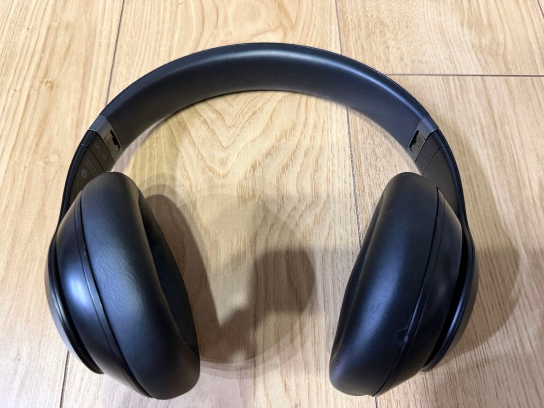 美品　Beats Studio Pro ブラック 保証有り　ワイヤレスヘッドホン