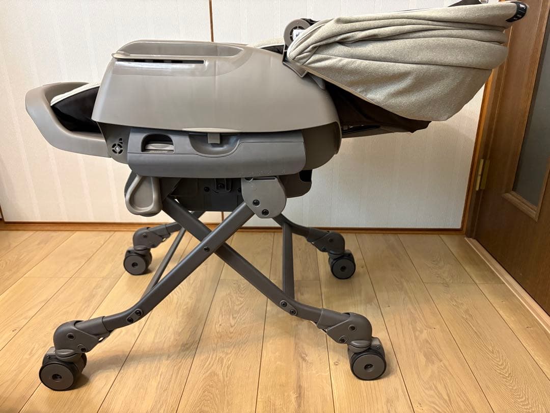 ネムリラAUTO SWING BEDi おやすみドーム EG