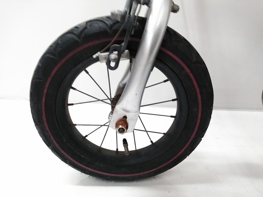 ビタミンiファクトリー へんしんバイク 自転車 レッド□