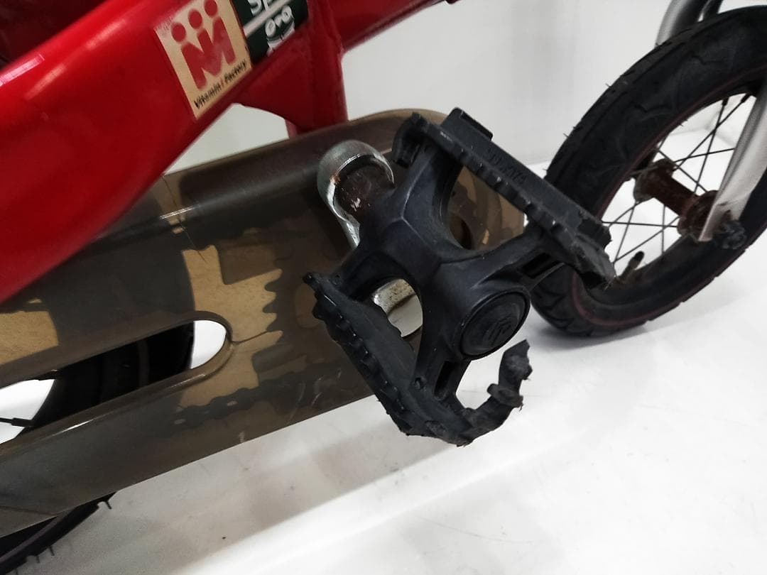 ビタミンiファクトリー へんしんバイク 自転車 レッド□