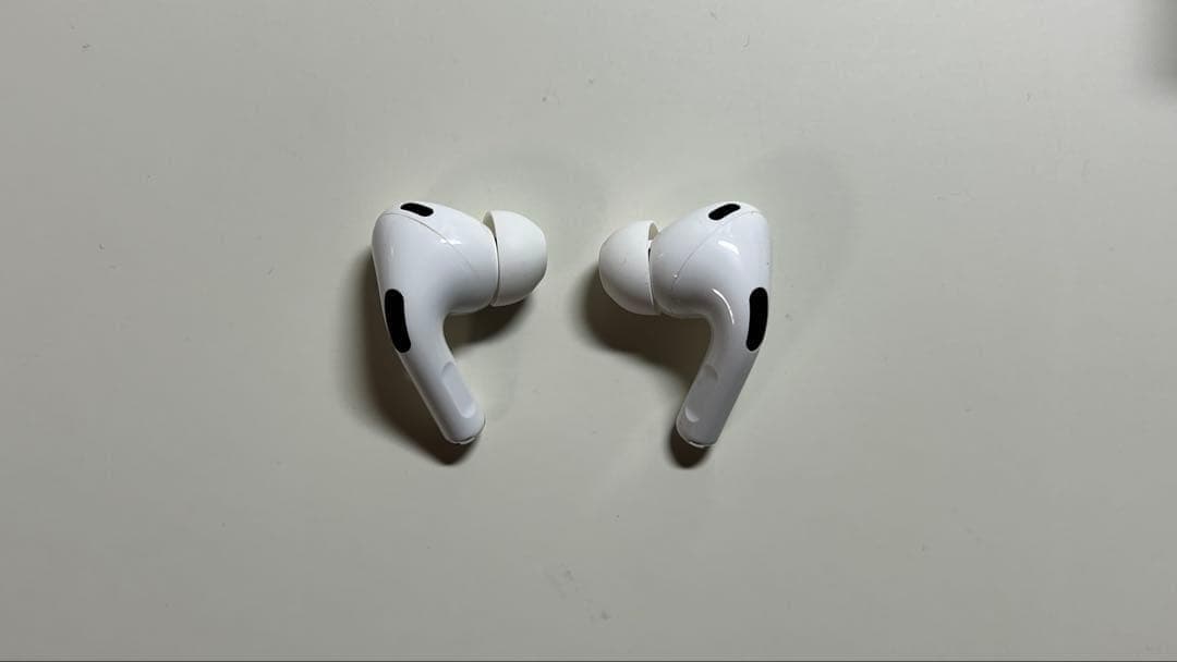 【極美品】純正 AirPods Pro 第2世代 (Lightningモデル)