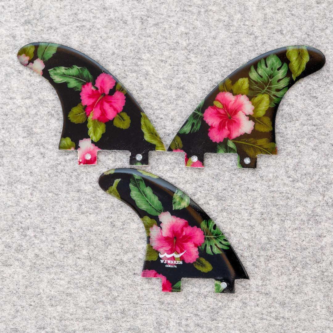 FCS トライフィン Mサイズ バティックフィン ハイビスカス