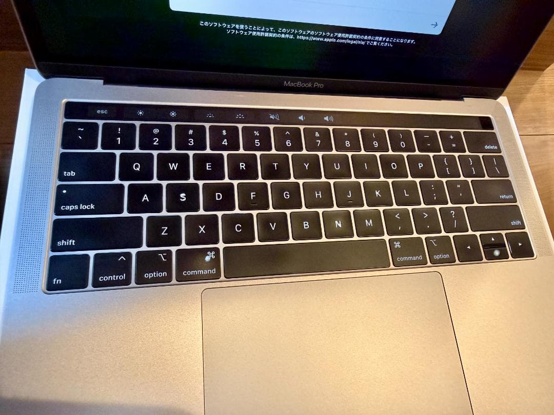 13インチ MacBook Pro 2018 16GB 512GB US配列