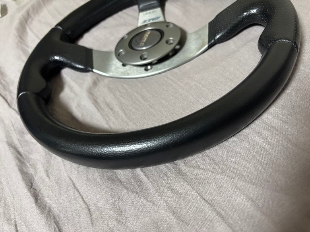 し*の様 MOMO RACE ステアリング モモ レース 32φ 即購入可