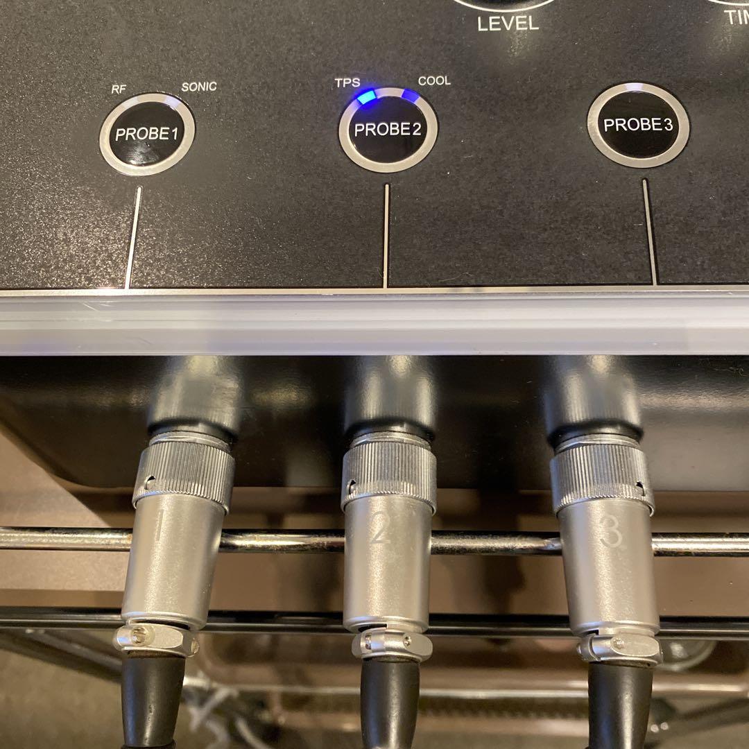 YA-MAN Queen Lift 美顔器