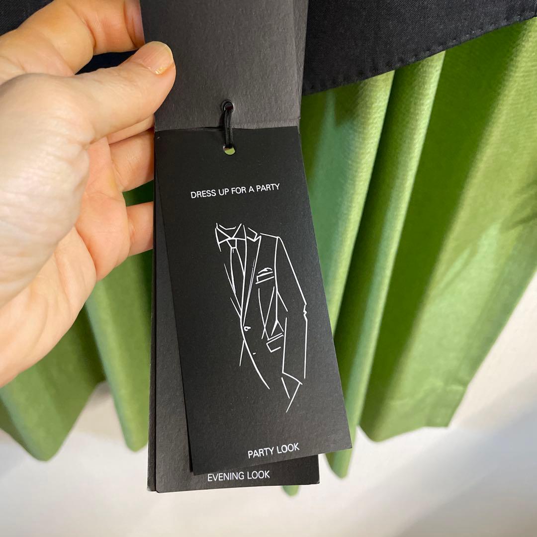 BOSS ダークグレー ノースリーブベスト