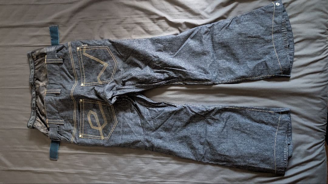 スキースノボウェア上下セット ESTIVO(Mサイズ)