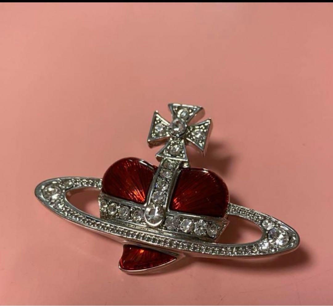 ヴィヴィアンウエストウッド ハート型オーブブローチ