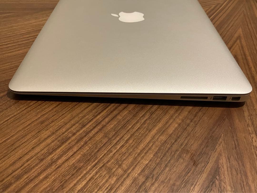 MacBook Air 2015 13インチ 8GB/250GB