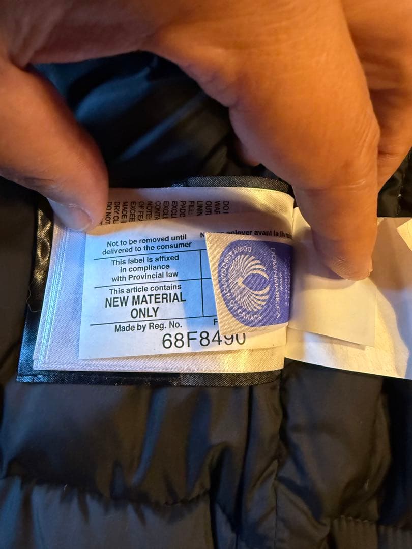 みー　  ブラック ダウンベスト