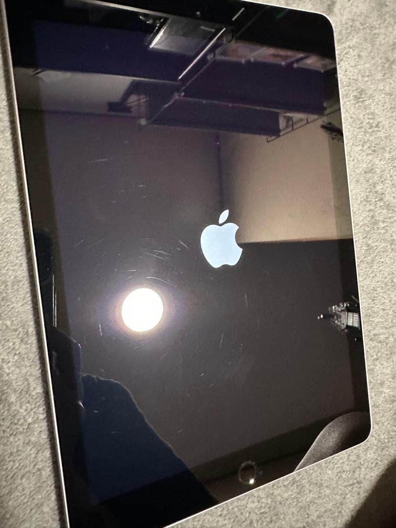 Apple iPad 第6世代 128GB 本体