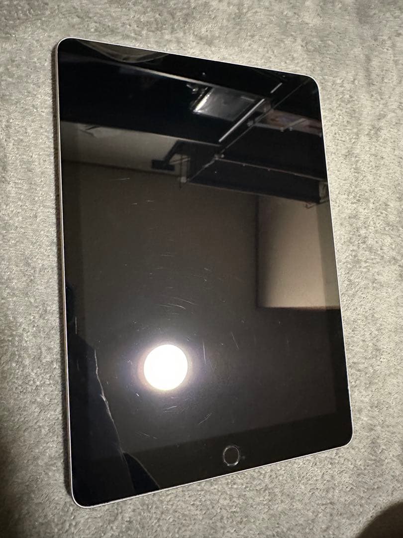 Apple iPad 第6世代 128GB 本体