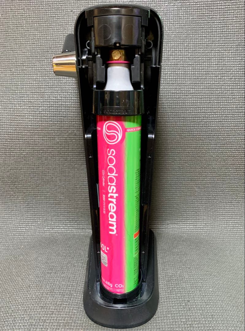 ☆【美品】ソーダストリーム・ガスシリンダー付き（残8分目）