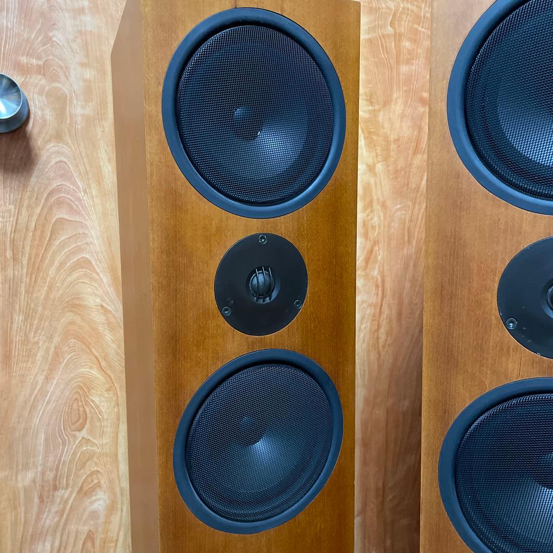 Linn フロアスタンディングスピーカー