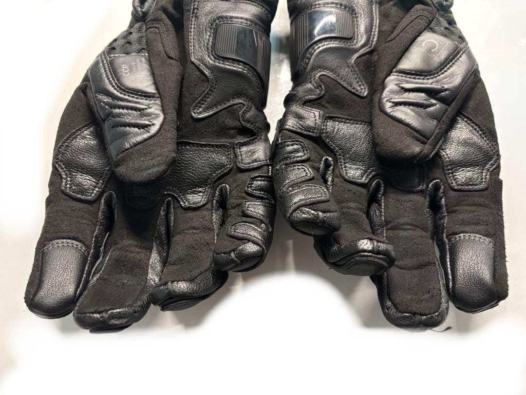 ダイネーゼ　CARBON 3 SHORT GLOVES