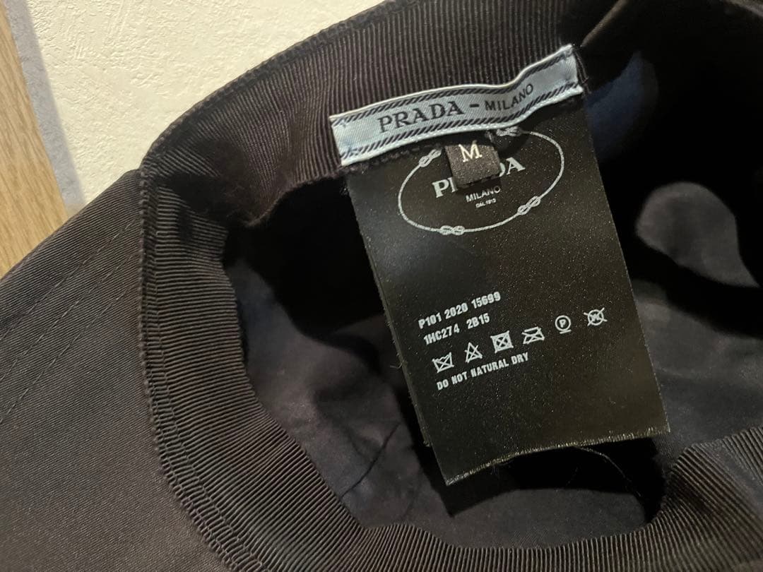 PRADA キャップ