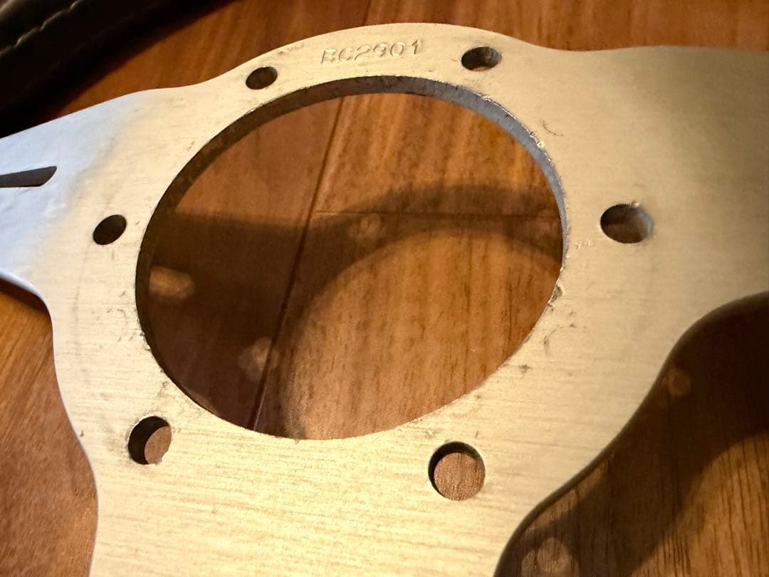 NARDI ナルディ ブラックレザーステアリング 33パイ　33cm