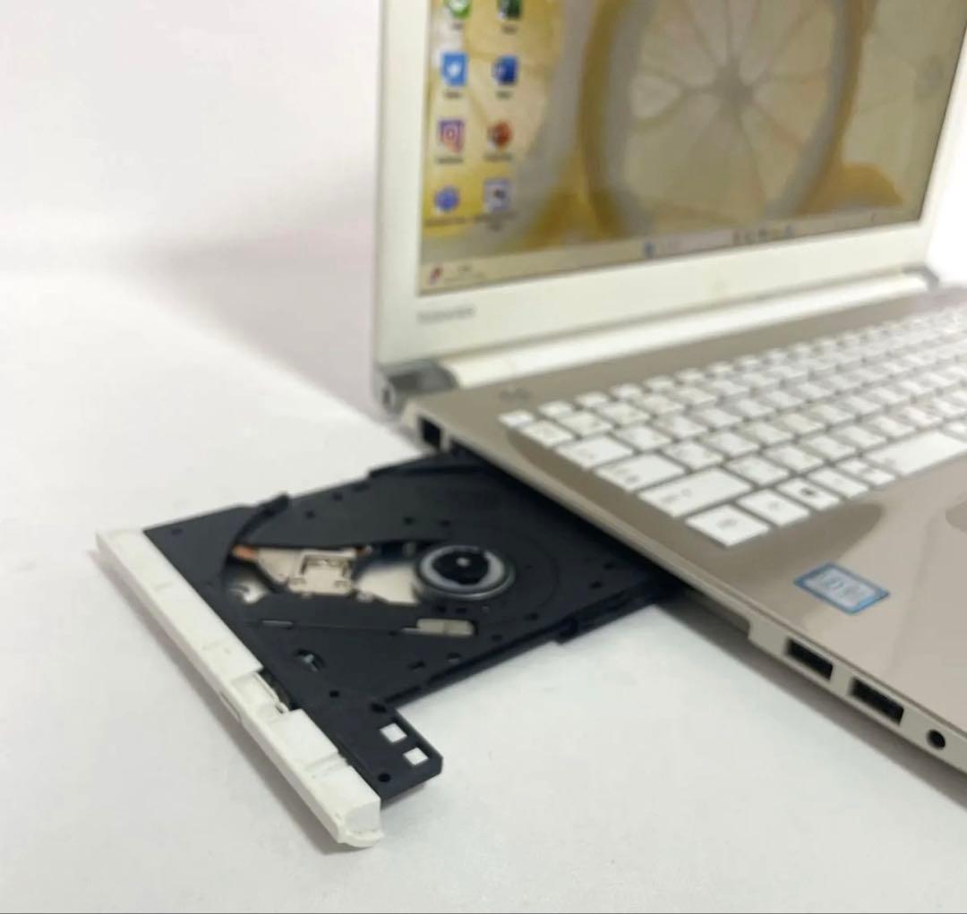 届いてすぐ使えちゃう！Dynabook i7 Win11 カメラ付　SSD256