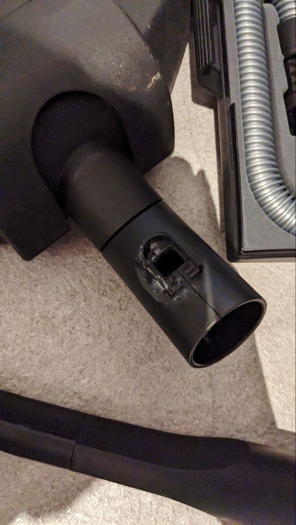 ベジシラ。Miele Compact C2 PowerLine 掃除機