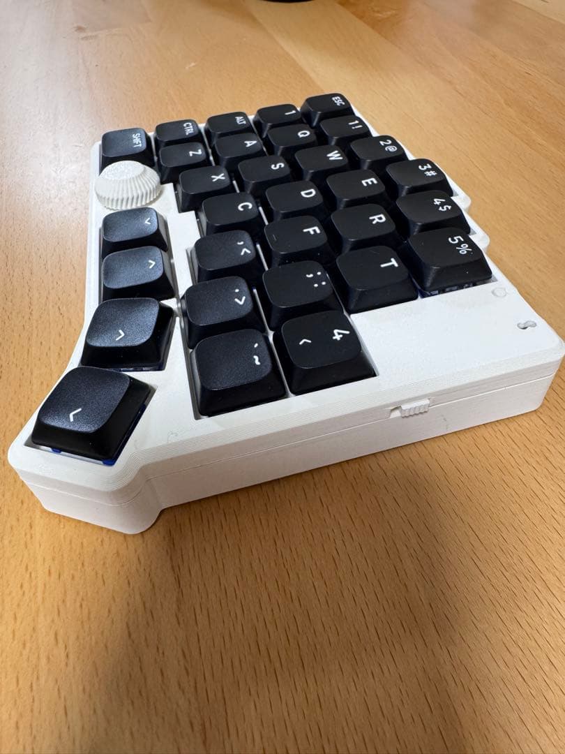 分割型キーボードZaruball