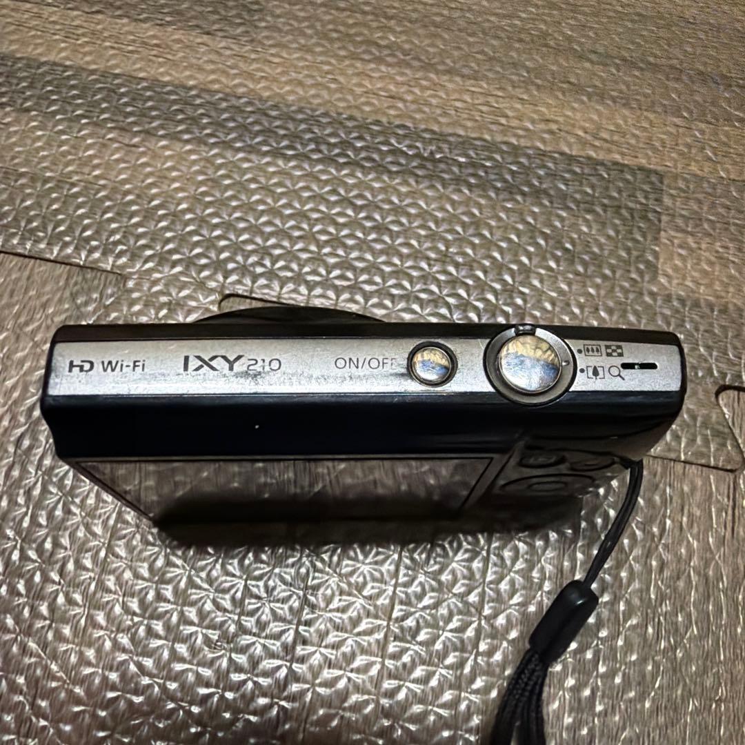 デジタルカメラ　Canon IXY 210 PC2332 ブラック