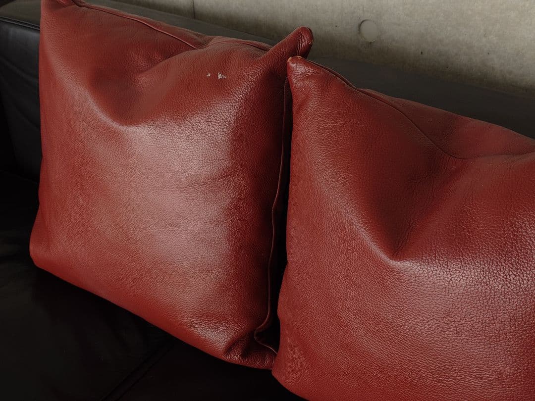 ル・コルビュジエLC2 3人掛け黒レザー IDC大塚 送料込 参考79.8万