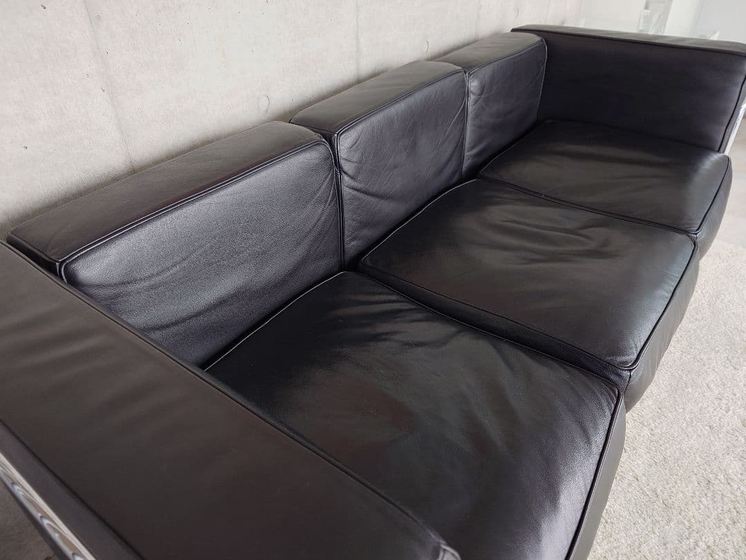 ル・コルビュジエLC2 3人掛け黒レザー IDC大塚 送料込 参考79.8万