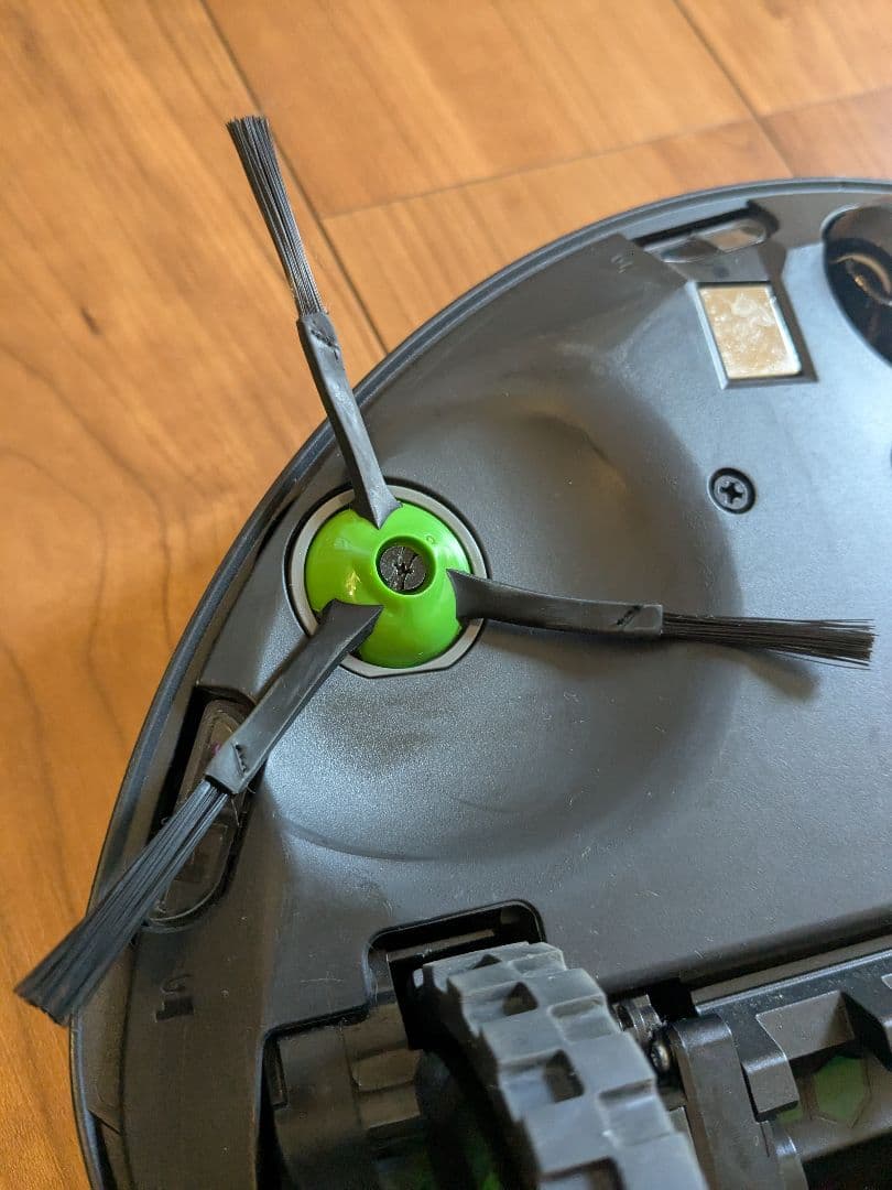 ヤマ　ロボット掃除機 本体　ルンバj5+　箱無し