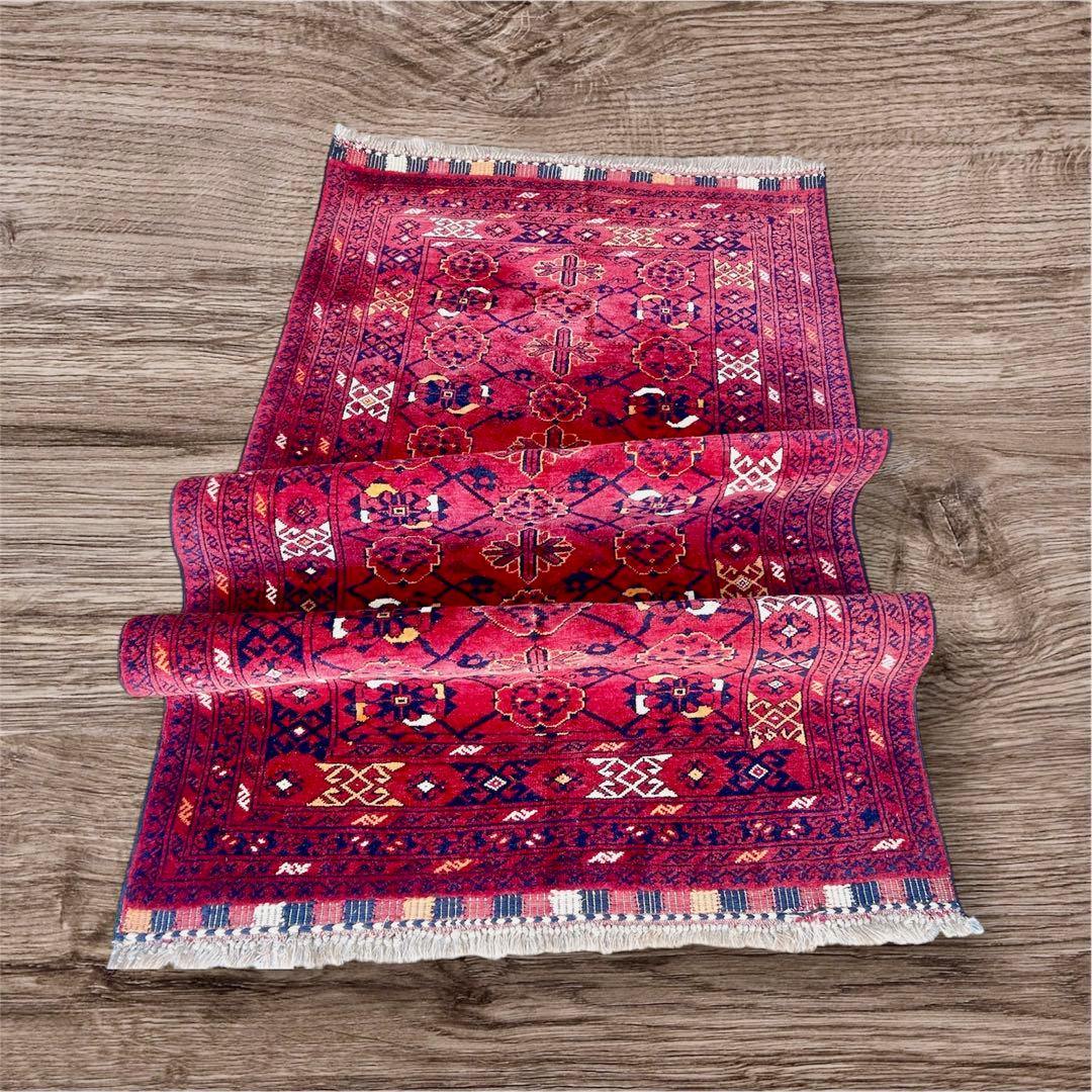 トルクメンペルシャ最高級ウールラグ./サイズ：107x210cm。.. .TR7