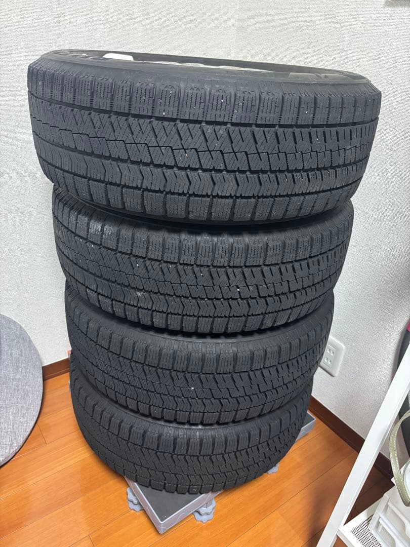 ブリザック VRX2 215/60R16 4本セット