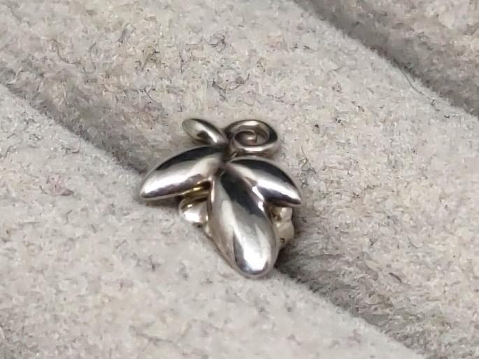 ティファニー　Ag925　オリーブリーフ　ピアス　片耳用　40514