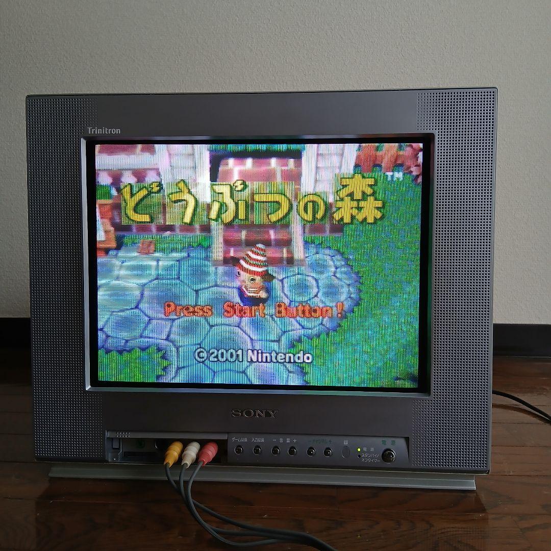 SONY Trinitron フラットブラウン管テレビ　14型　　　02年型