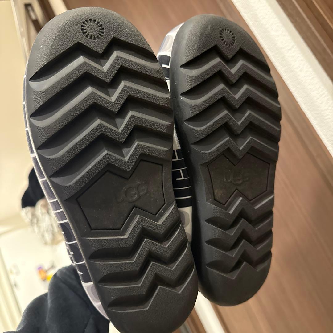 UGG ロゴプリント ショートブーツ