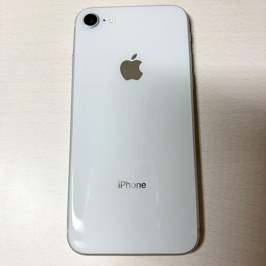 iPhone8 64GB シルバー SIMフリー